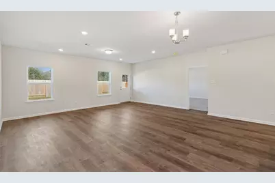 648 Woodhaven Lakes Drive, La Marque, TX 77568 - Photo 13