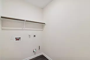 648 Woodhaven Lks Dr, La Marque, TX 77568 - Photo 9