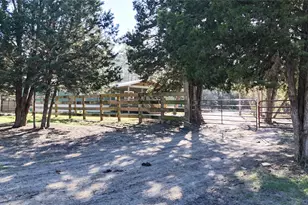 10621 Parker Dr, Willis, TX 77318 - Photo 7
