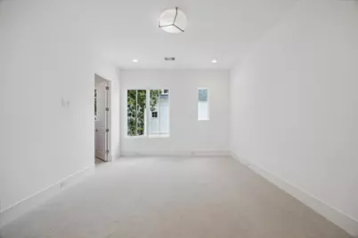 5 Wentworth Green Way, Houston, TX 77027 - Photo 31