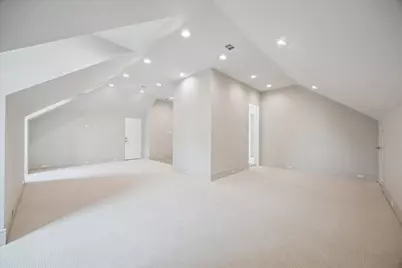 5 Wentworth Green Way, Houston, TX 77027 - Photo 39