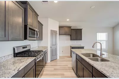 1013 Fannin, Brenham, TX 77833 - Photo 13