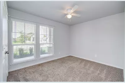 1013 Fannin, Brenham, TX 77833 - Photo 7