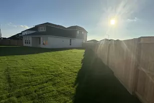 31023 Golden Felipe St, Fulshear, TX 77441 - Photo 5