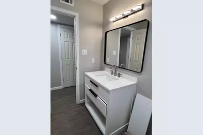 9745 Long Point Road #27, Houston, TX 77055 - Photo 5