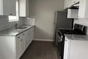 9745 Long Point Rd, Houston, TX 77055 - Photo 13