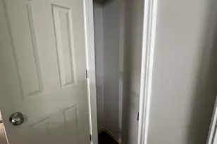 9745 Long Point Rd, Houston, TX 77055 - Photo 11