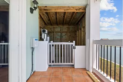 2000 Laguna Harbor Cove Boulevard, Port Bolivar, TX 77650 - Photo 23