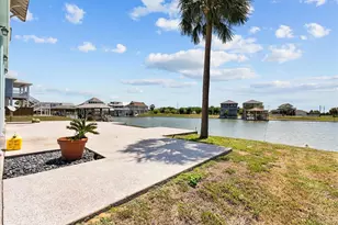 2000 Laguna Harbor Cove Blvd, Port Bolivar, TX 77650 - Photo 25