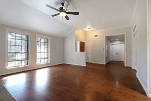 2120 Bennigan St, League City, TX 77573 - Photo 7