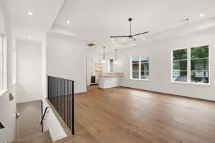 827 Rocky River Rd, Houston, TX 77056 - Photo 41