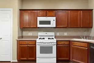 7813 Mary Katheryn's Crossing, Conroe, TX 77304 - Photo 13