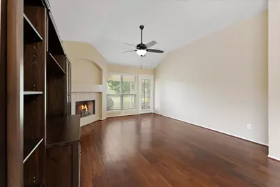 7813 Mary Katheryns Crossing, Conroe, TX 77304 - Photo 5