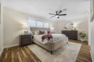 6215 Rena St, Houston, TX 77092 - Photo 9
