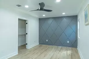 5203 Brookmeade Dr, Houston, TX 77045 - Photo 5