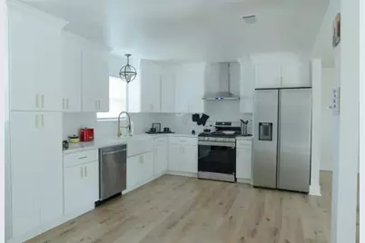 5203 Brookmeade Drive, Houston, TX 77045 - Photo 9