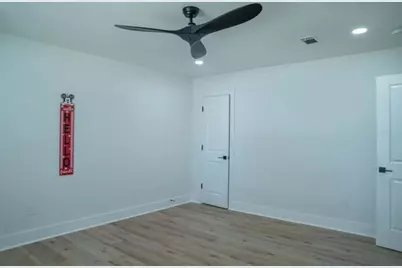 5203 Brookmeade Drive, Houston, TX 77045 - Photo 19