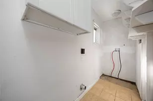 5934 Belcrest St, Houston, TX 77033 - Photo 15