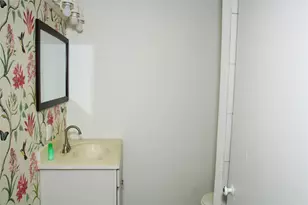 527 W 6th St, Freeport, TX 77541 - Photo 5