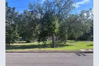 404 E Abbey Street, Livingston, TX 77351 - Photo 5
