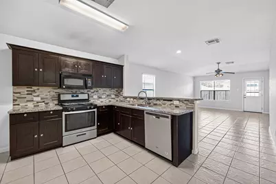 10907 Barker Gate Court, Cypress, TX 77433 - Photo 9