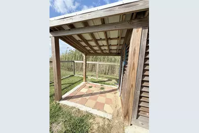 1217 N Monkhouse Drive, Crystal Beach, TX 77650 - Photo 9