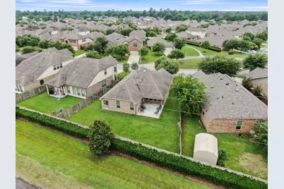 676 Oak Circle Dr E, Conroe, TX 77301 - Photo 39