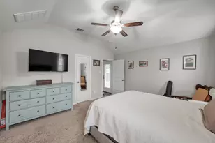 676 Oak Cir Dr E, Conroe, TX 77301 - Photo 25