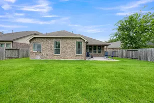 676 Oak Cir Dr E, Conroe, TX 77301 - Photo 37
