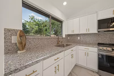16619 Tibet Road, Friendswood, TX 77546 - Photo 11