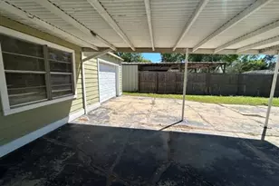 400 N Stevenson St, Eagle Lake, TX 77434 - Photo 5