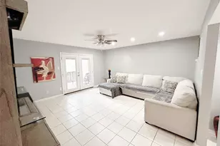 5005 Georgi Ln, Houston, TX 77092 - Photo 3