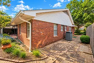 7903 Meadow Lake Ln, Houston, TX 77063 - Photo 5