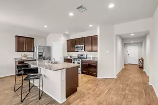 3910 Hybrid Ct, Baytown, TX 77521 - Photo 7