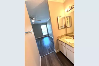 7575 Cambridge Street #1103, Houston, TX 77054 - Photo 17