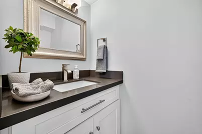 818 Silvergate Drive, Houston, TX 77079 - Photo 19