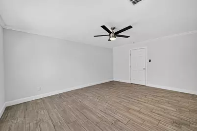 818 Silvergate Drive, Houston, TX 77079 - Photo 23