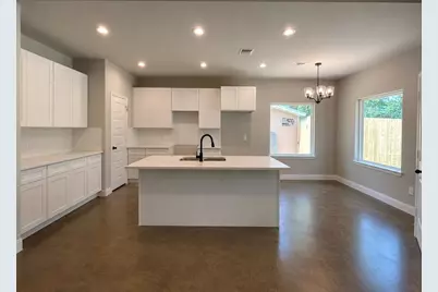 15506 Arrowhead Loop W, Willis, TX 77378 - Photo 9