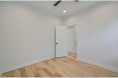5309 Donovan Gardens Lane, Houston, TX 77091 - Photo 13