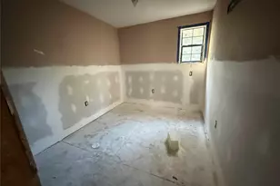 719 County Rd 3880, Cleveland, TX 77328 - Photo 33