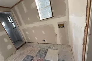 719 County Rd 3880, Cleveland, TX 77328 - Photo 43