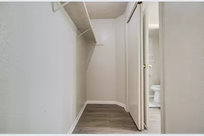 2021 Spenwick Drive #322, Houston, TX 77055 - Photo 19