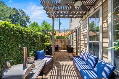 2606 Shady Acres Landing, Houston, TX 77008 - Photo 23