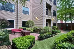 306 McGowen St, Houston, TX 77006 - Photo 17