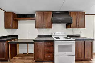 135 Kiowa Trail, Lockhart, TX 78644 - Photo 23