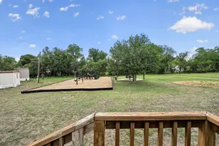 135 Kiowa Trail, Lockhart, TX 78644 - Photo 5