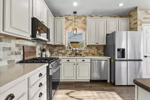 1819 Calypso Cove Ct, Pasadena, TX 77586 - Photo 9