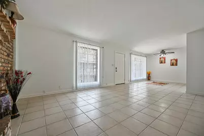 7510 Shadyvilla Lane #23, Houston, TX 77055 - Photo 11