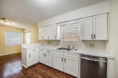9418 Vicksburg Avenue, Texas City, TX 77591 - Photo 15