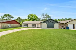 9418 Vicksburg Ave, Texas City, TX 77591 - Photo 1